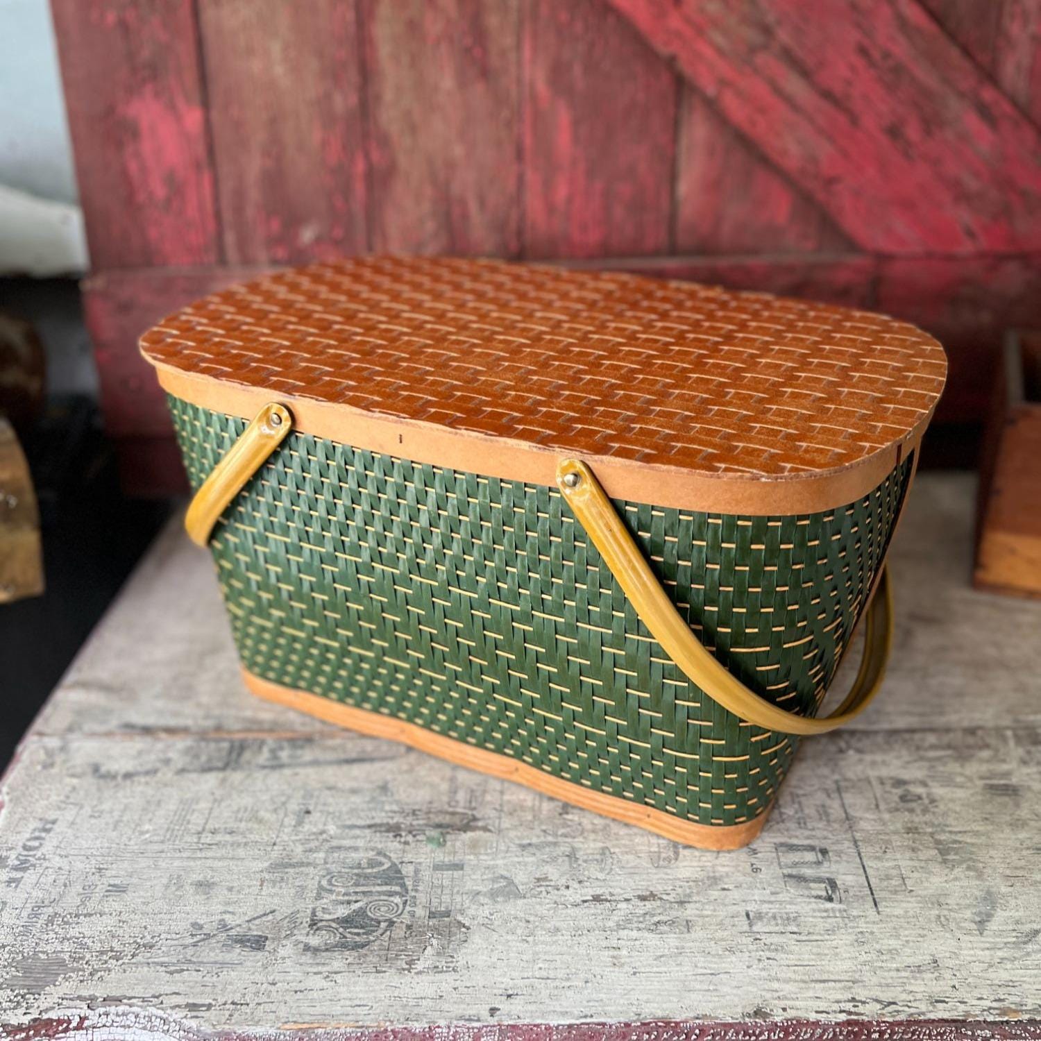 Vintage Woven Green & Wood Picnic Basket With Hinged Lid And Handles 18.5" W