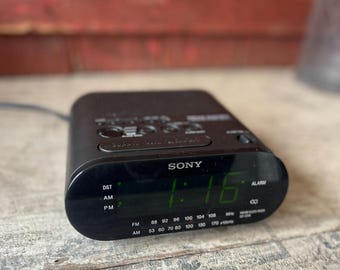 Vintage Sony ICF-C218 Dream Machine Alarm Clock Radio Tested and Working