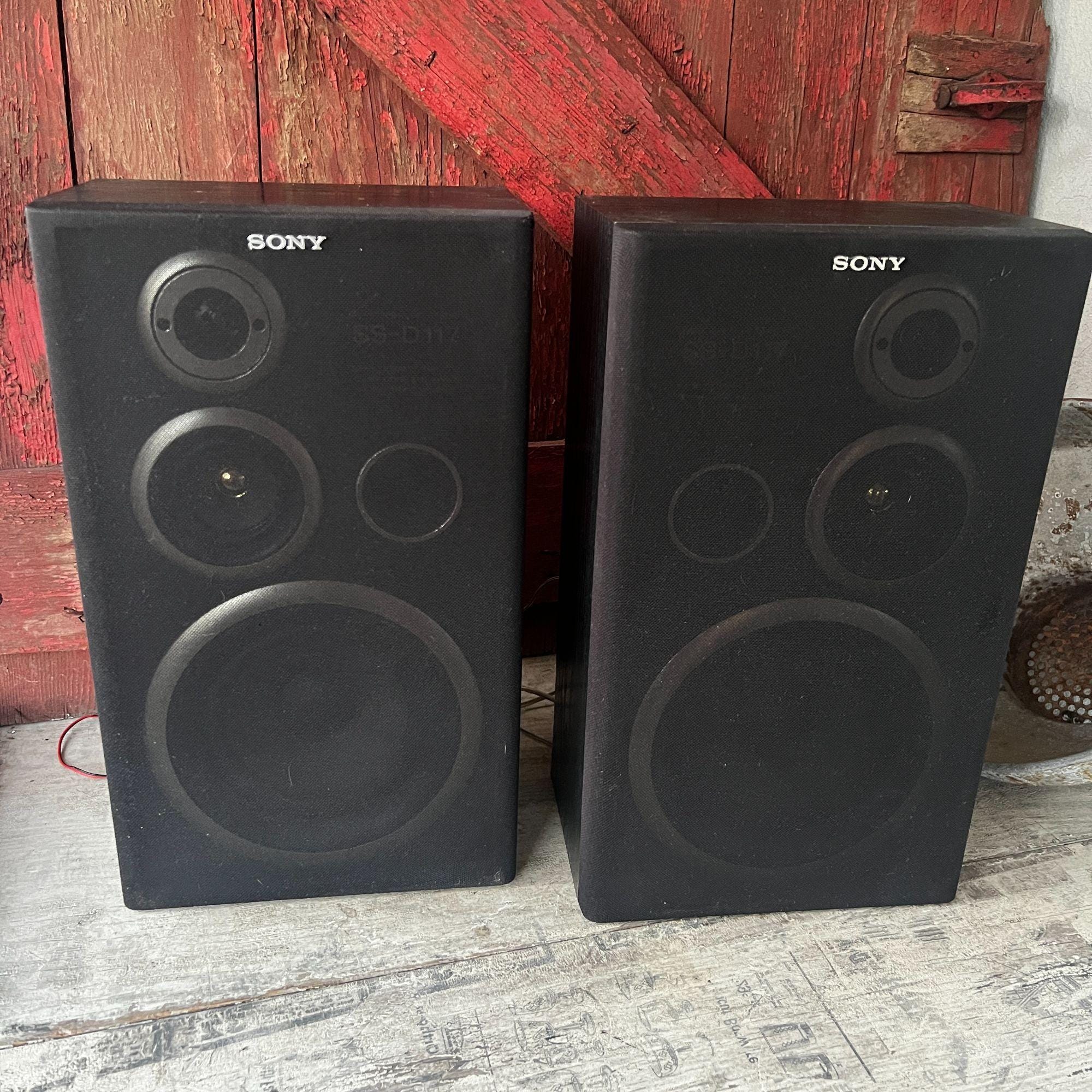Vintage Sony SS-D117 Stereo Speakers 17.5