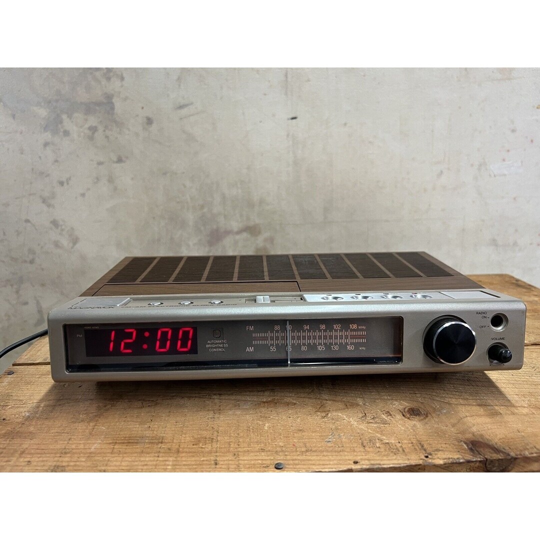 Vintage Magnavox Alarm Clock Sensor Touch Buttons 4 Radio Station Set Option. Etsy