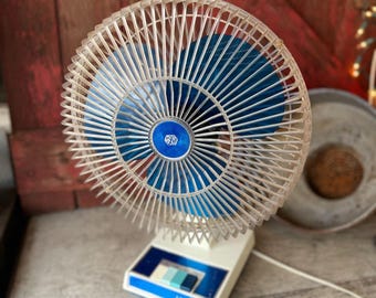 Vintage Lakewood Model 1200 Oscillating Desk Fan 12-Inch Blue Blades 3-Speed Settings White & Blue