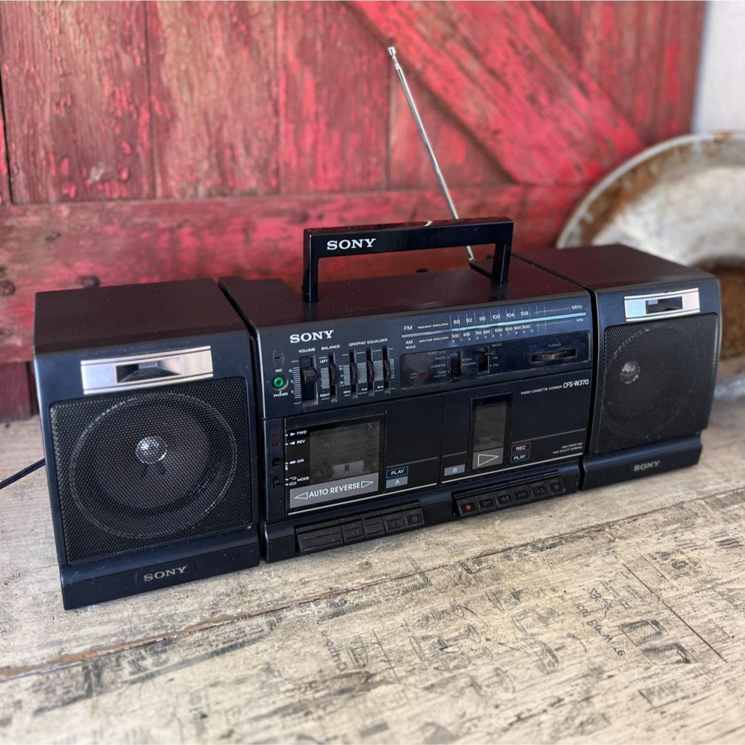 Vintage Sony CFS-W370 Boombox Radio Cassette-corder Portable Radio