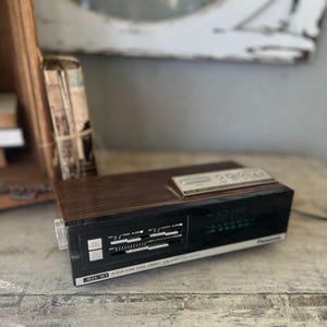 Vintage Panasonic Clock Radio Model RC-6340 - Fully Functional Retro Alarm Clock