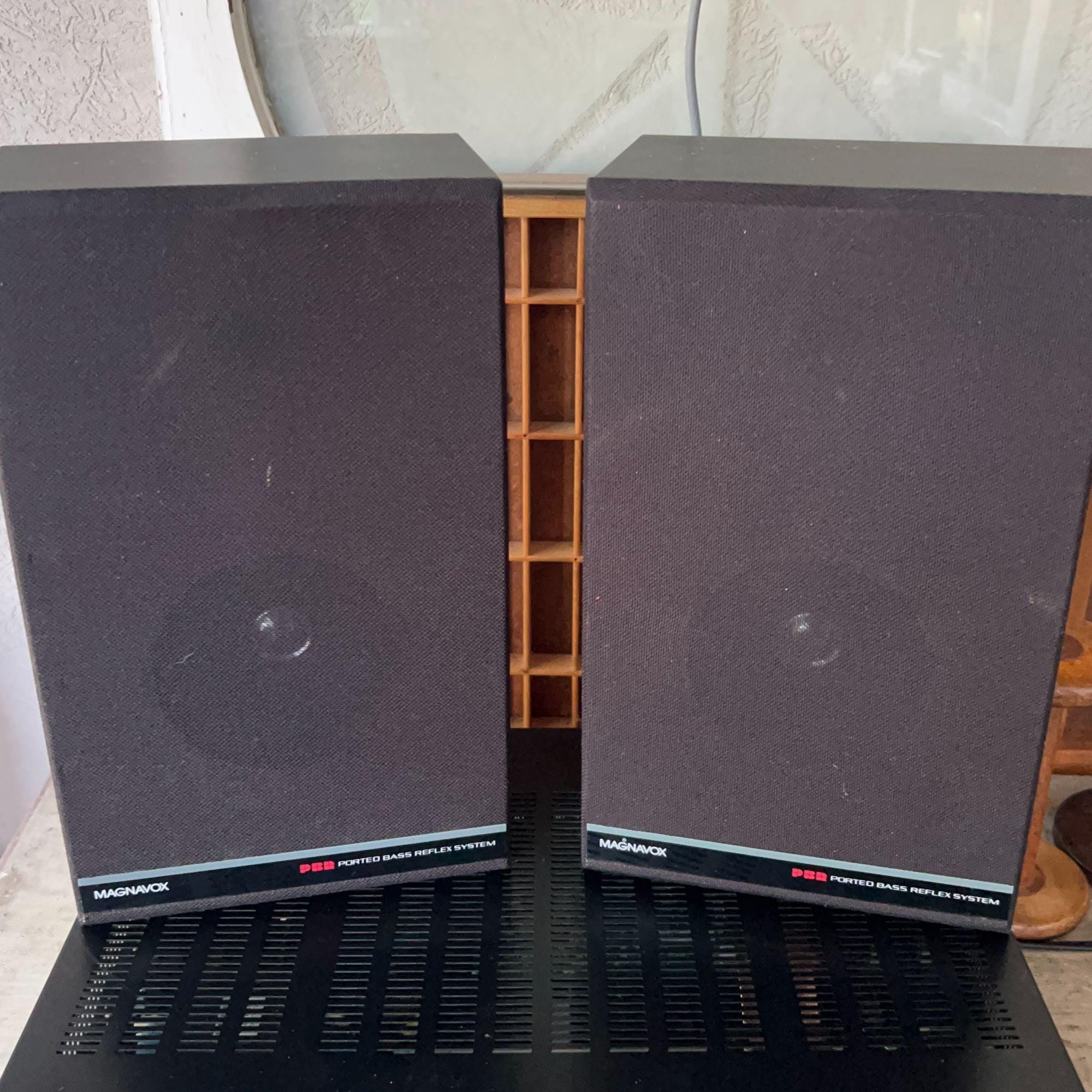 Magnavox MX1800 Ported Bass Reflex Speaker System Vintage 1980s 3W