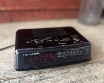 Vintage Panasonic RC-6606 AM/FM Alarm Clock Radio Black