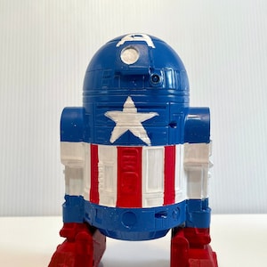 Designer Droid R2-CA (Captain America)