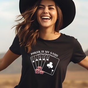 Jogador de pôquer unissex Royal Flush Design - Cartas de jogar com fichas Camiseta gráfica com tema de pôquer - Cartas de jogo transparentes