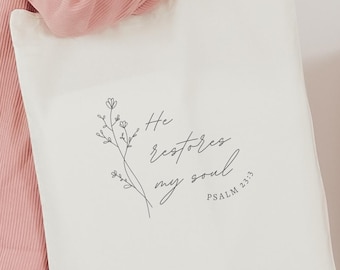 Ele restaura a minha alma. Salmo 23 - Bolsa minimalista com versículo bíblico. Bolsa para viagem estilo boho, acessório cristão, presente cristão para ela.