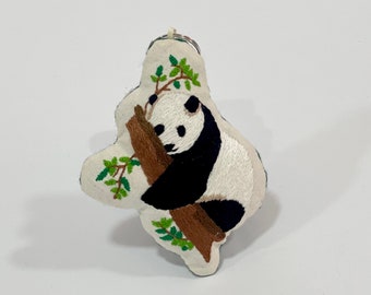 Porte-clés ornement panda brodé à la main