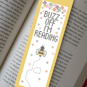 Kruissteek bladwijzerpatroon PDF | Bladwijzer kruissteekschema, moderne bladwijzer kruissteekpatroon downloaden, doe-het-zelf cadeaus voor boekenliefhebbers