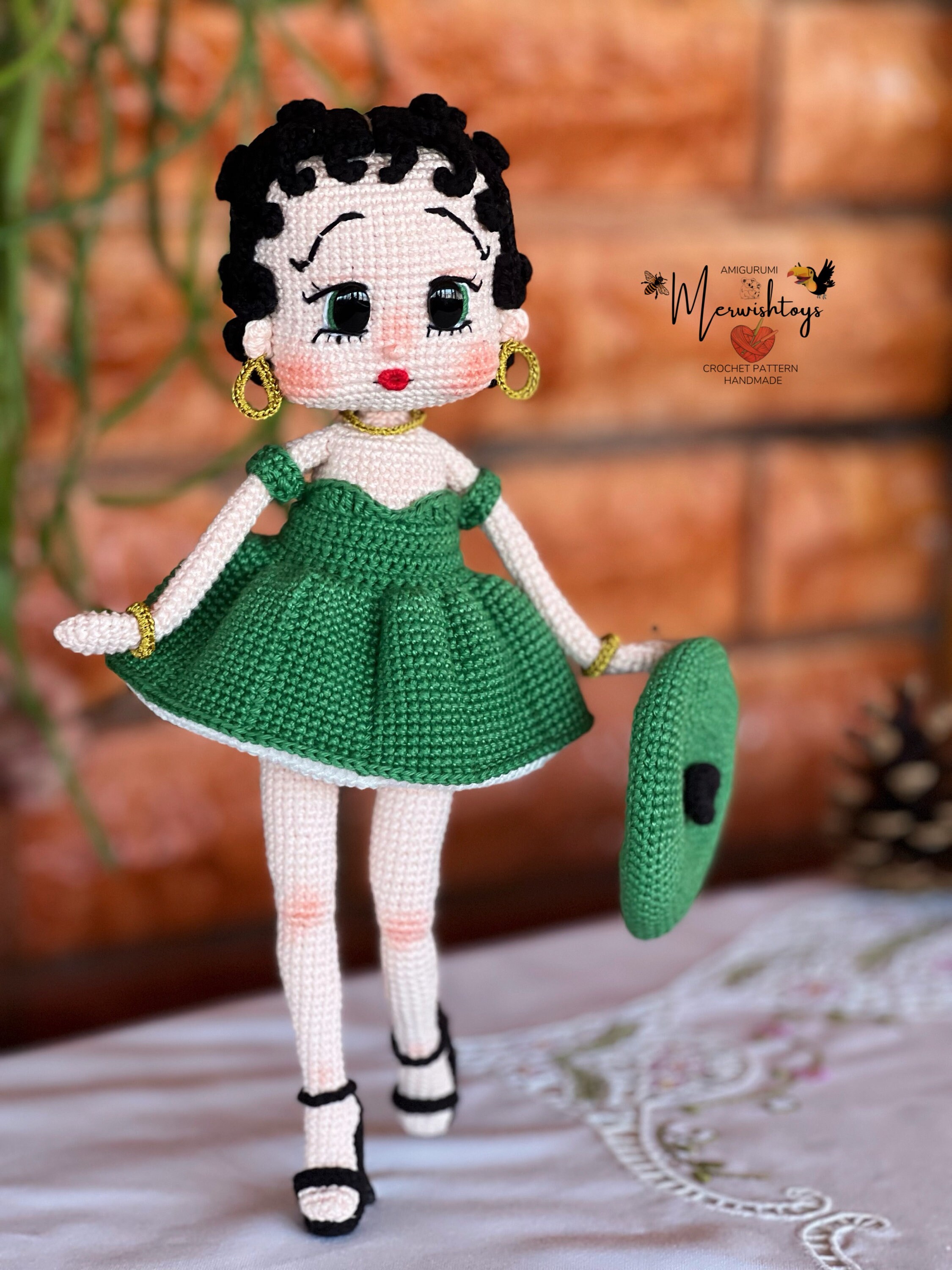 Crochet Betty Boop Doll Pattern: Amigurumi PDF (english, SPA