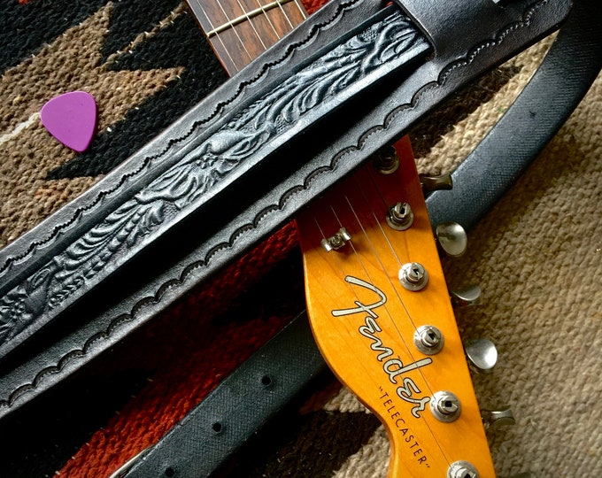 Vintage Style Leather Guitar Strap Western  (Sheridan Motif)- Black