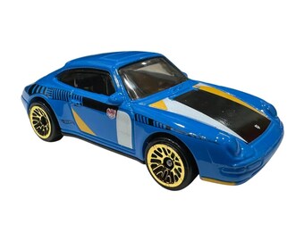 Hot Wheels 96 Porsche Carrera 174/250 The 90s 1/10
