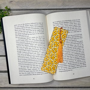 Bee Honeycomb Bookmarks