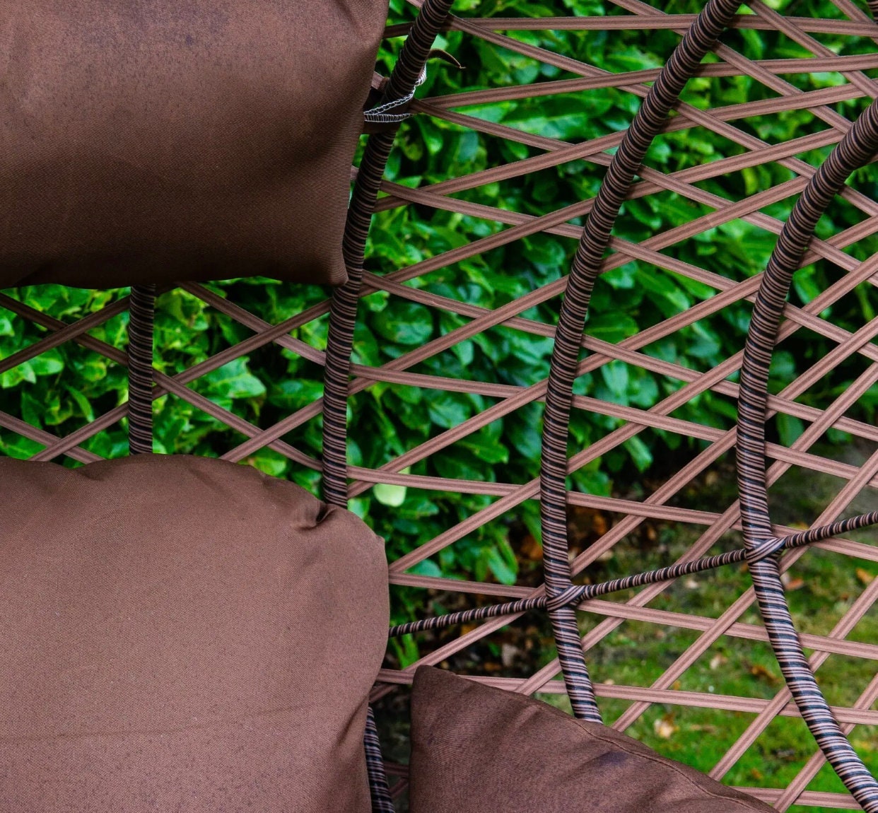 Bali Deluxe Single Garden Hanging Egg Chair Copper/brown/gold Colour