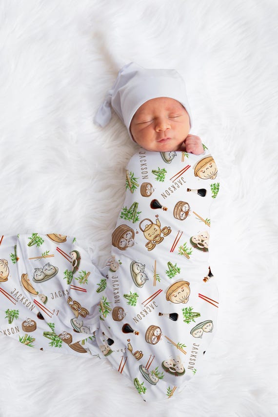 Dumpling Swaddle Blanket, Cute Food Baby Gift, Newborn Name Blanket, Personalized Gift for Baby Shower, Bao Bun and Bamboo Blanket