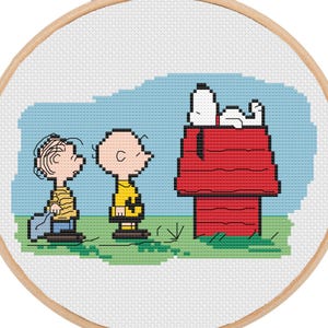Erdnüsse Kreuzstichmuster | Linus, Charlie Brown und Snoopy | Klassische Comic Kunst | PDF Digitaler Download | Snoopy auf Hundehütte
