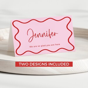 Marque-places modèle bordure vague, rétro rose et rouge, décoration de baby shower modifiable, enterrement de vie de jeune fille mariée, étiquettes pour buffet TÉLÉCHARGER BB06 imprimable