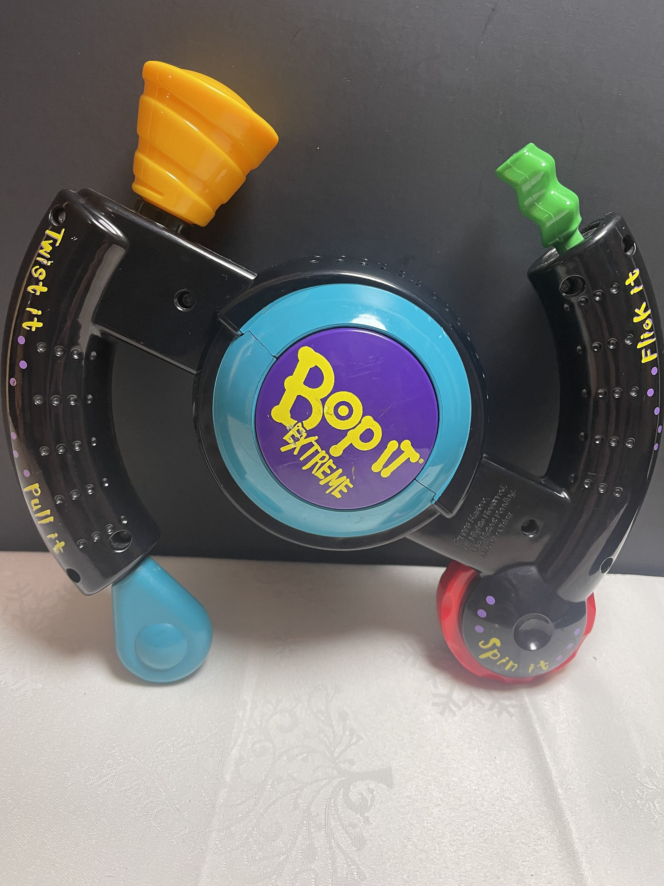 Bop it ゲーム　おもちゃ ポップイット Bopit Hasbro Gaming Bop It! Micro Series Game