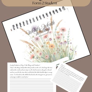 Può includere: Un quaderno di calligrafia a spirale per studenti di Form 2 intitolato Words Worth Writing. La copertina presenta un'illustrazione ad acquerello di fiori di campo ed erbe. Sono inclusi due fogli di pratica a righe con testo stampato.