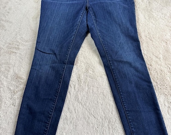 LOFT Curvy Skinny Jeans Size 30/10
