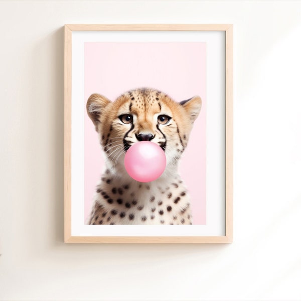 Gepard Blows Bubble Gum druckbare Kunst | Kinderzimmer Safari Dekor | Dschungeltier | Digitales Gemälde für Kinderzimmer | Büro | Tierdruck