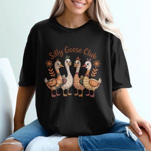 Silly Goose Club T-Shirt, Cute Animal Tee, Funny Goose Shirt, Cartoon Goose Design, Graphic Tee, Trendy TShirt, Gift for Goose Lovers