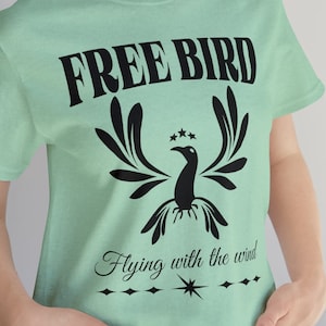 Free Bird T-Shirt, Fliegen mit dem Wind Tshirt, verbreiten Sie Ihre Flügel und fliegen T-Shirt, Frauen-Shirt, Retro-Musik inspiriert