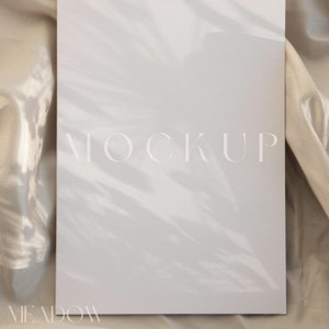Maqueta de tarjeta de 13 x 18 cm para invitaciones de boda y tarjetas de felicitación, tarjeta blanca minimalista vacía, maqueta de papelería para bodas, plantilla de invitación para fiesta
