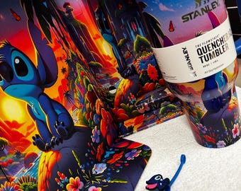 Disney Stitch Stanley Flowstate Quencher H2.0 40oz Tumbler LoveShackFancy Limited Edition Nieuw in doos