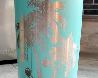 Laser Engraved Palm Tree Christmas Tumbler: Beachy Holiday Drinkware
