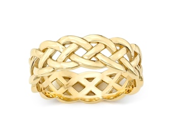 14K Solid 7 MM Wide Celtic Band I Irish Wedding Ring I Solid Gold Irish Wedding Ring I Dainty Knot Stacking Ring I Unique Celtic Band Knot.