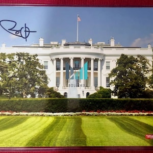 Barack Obama signed Photo
