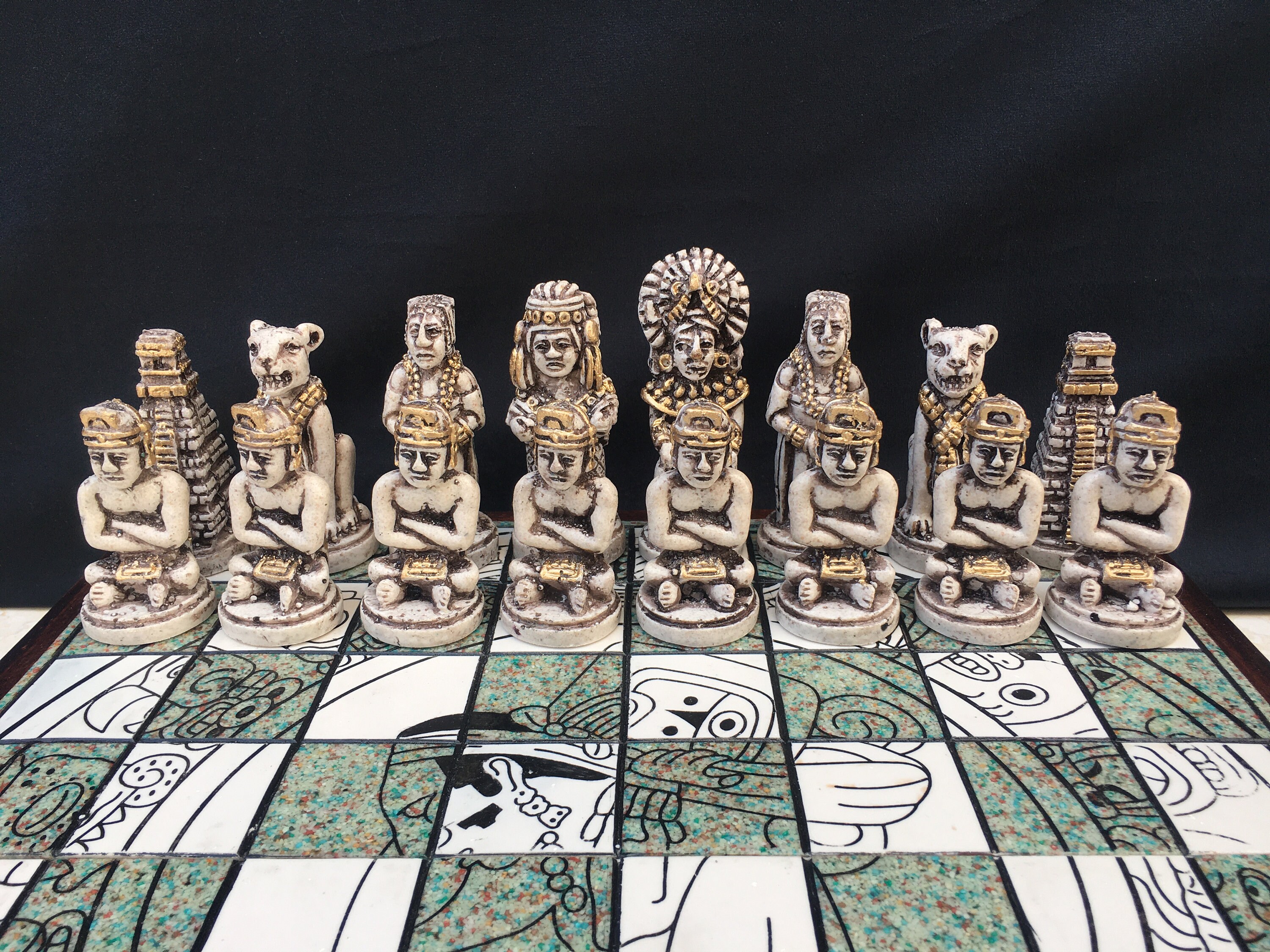boardgames #gamenight #tabletop #mayan #mexico #chess This video is S