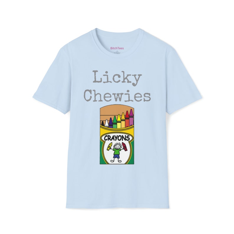 Licky Chewies - en humoristisk t-shirt som lekfullt driver med marinsoldater med en ask kritor på framsidan. bild 6