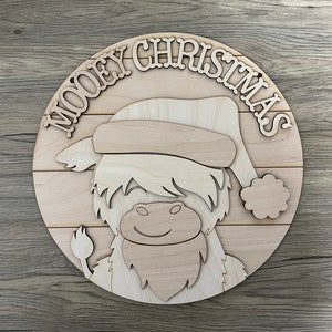 Highland Cow Christmas Round, Handcrafted Wooden Holiday Decor, Festive Farmhouse Accent, Rustic Winter Wall Art,DIY