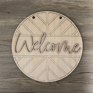Welcome Chevron Round, Handcrafted Wooden Sign, Modern and Inviting Home Decor, Stylish Wall Accent