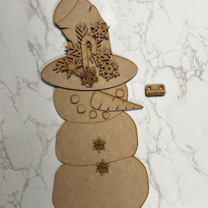 Primitive Snowman | Rustic Winter Decor | Handmade Snowman for Christmas and Holiday Season  | Vintage Style Winter Decor