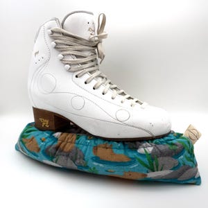 Ice Skate Soakers, Custom Capybara Pattern, Puffy Figure Skate Covers, Stuffed Skate Guard Protector,  Prevent Rust, Ice Dance Trendy Style