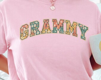 Grammy Comfort Colors® T-shirt, Grandma Shirt, Cute Granny Outfit, Flower Gramma Tee, Trendy Gigi Clothing, Lovely Mimi Shirt, Birthday Gift