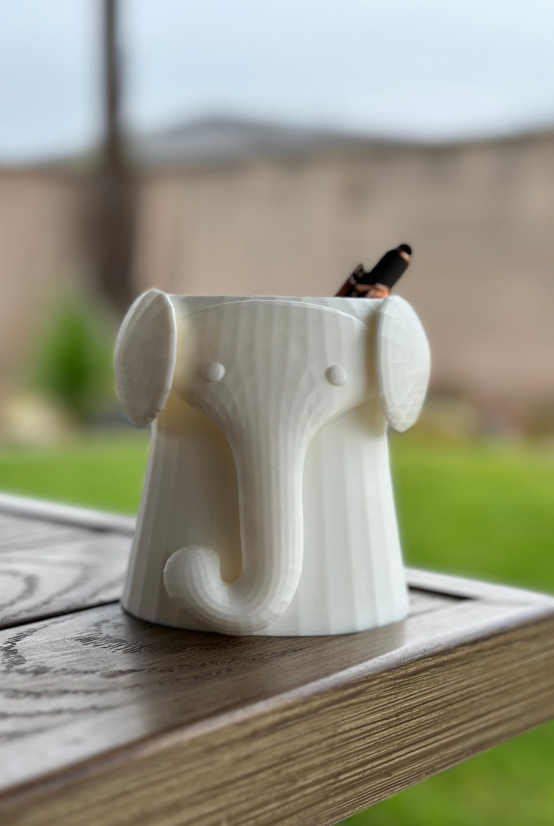 DECORATED ELEPHANT PEN HOLDER main image 1