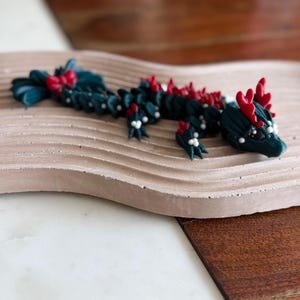 Baby Christmas Dragon, Articulated Mini Dragon, Baby Dragon, Mini Wyvern, Party Favors, Stocking Stuffer, Fidget Toy, Goodie Bags, Fun Gift