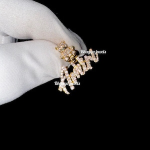 Collar con nombre y letra pavé de oro de 10 quilates, delicado colgante de oro con nombre, joyería de uso diario con nombre de cristal brillante, colgante con forma de osito de peluche, regalos para ella