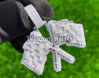 Fully Iced out Charm Flag Pendant VVS1 Moissanite Diamond Hip Hop Pendant 10K Gold Rapper Men Custom Handmade Moissanite Pendant For Gift