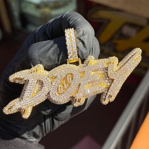 Colgante con letra de amuleto completamente helado VVS1 Moissanite Diamond Hip Hop Colgante de plata 925 Rapper para hombre Colgante de moissanita hecho a mano personalizado Regalo