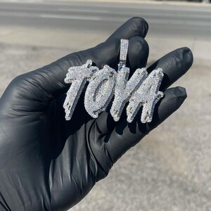 Trendy Iced Out 11.00ct. Colgante de hombre de hip hop con letras personalizadas de doble capa de diamante Moissanite redondo VVS con regalo de Plata de Ley 925 para él