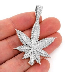 Colgante de hoja de marihuana con moissanita, plata de ley 925, marihuana sativa, cannabis 420, unisex, hip hop, cannabis, marihuana, joyería de diamantes VVS.
