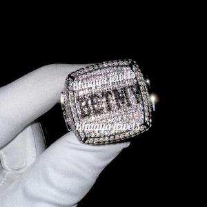 Anillo personalizado de lujo VVS Iced Out Hip Hop, anillo de raperos para hombre de plata esterlina 925 con letras del alfabeto y moissanita personalizado