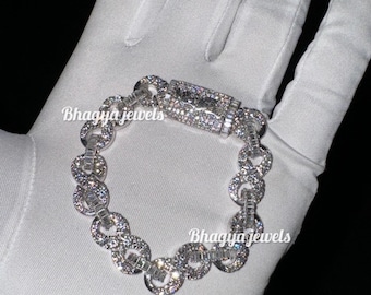 VVS Moissanite Cuban link Bracelet, Hip Hop Sterling Silver Infinity Bracelet, 6.80 Inch Baguette And Round Diamond Iced Out Men's Bracelet