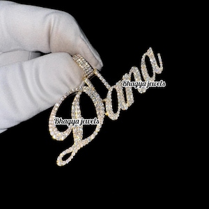 Pingente de letra personalizada com nome VVS Moissanite Iced Out, pingente com nome de diamante de camada dupla, joias finas de luxo cursivas Dana, presente para ele e ela